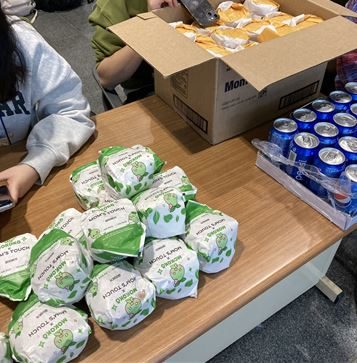 22-1 중간고사 간식.JPG